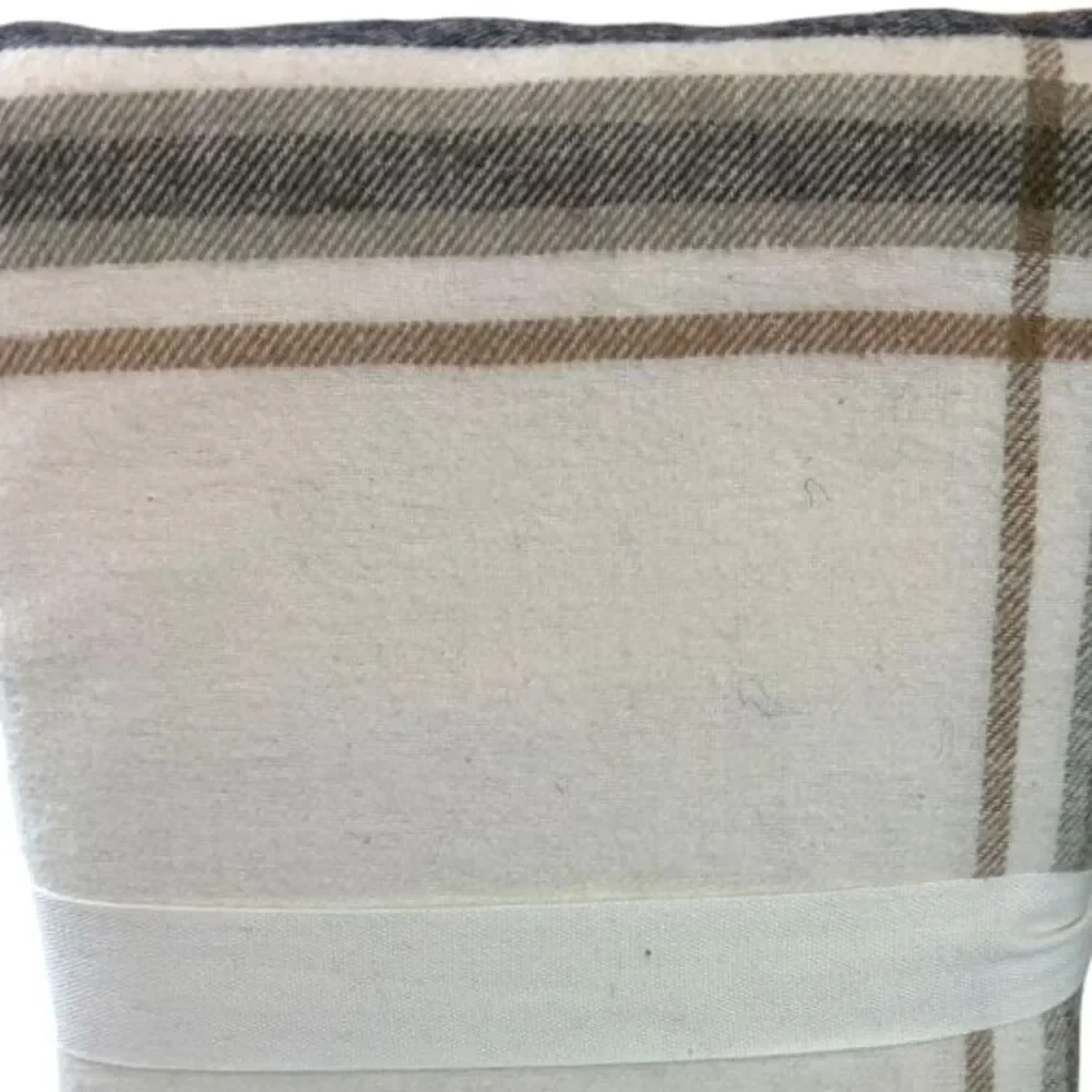 Pottery Barn Logan Plaid Flannel Pillowcases Standard Size Pack of 2 NEW Cream